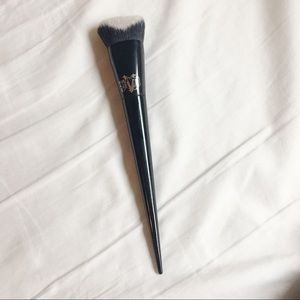 Kat Von D Brush